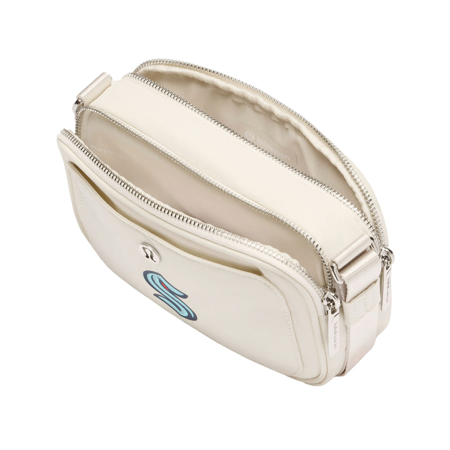 lululemon Light Ivory Seattle Kraken Crossbody Camera Bag