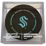 E. Lindell DAL Goal puck 11.26.25